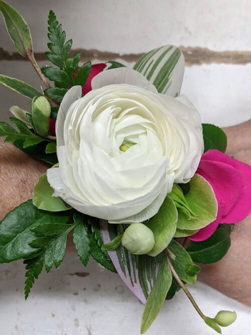 Dance White Corsage
